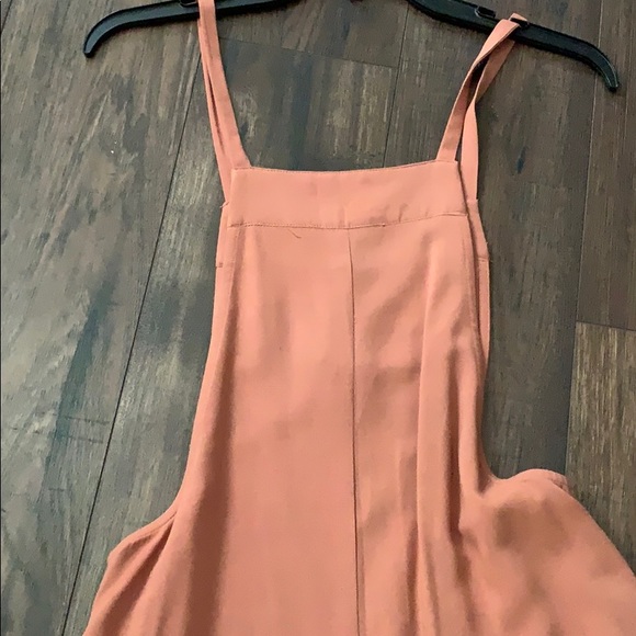 ✨LAST ONE✨Beautiful side pocket wide leg jumpsuit - Picture 7 of 7